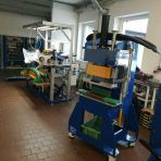 Stříhací stroj otvor tažného zařízení