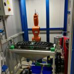 Robotické pracoviště čištění mřížky chladiče (2)