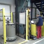 Automatické sponkovaní sudů